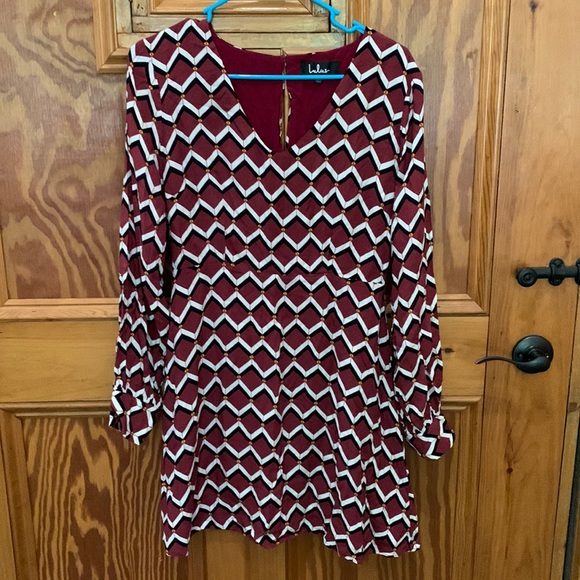 Lulu’s long sleeve patterned dress size M - Picture 1 of 5